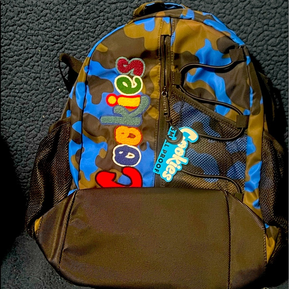 COOKIES ~ Bungee Backpack